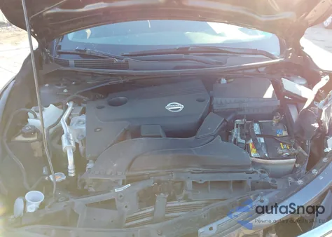 2013 Nissan Altima 2.5 Sv from USA, damaged, VIN 1N4AL3AP0DC158003